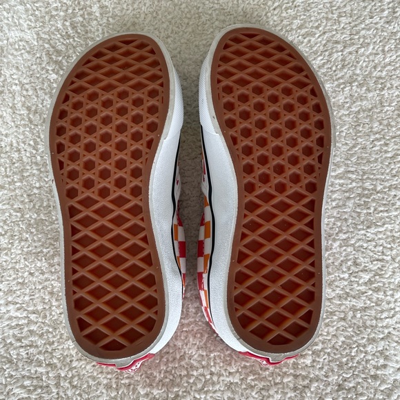 Boys Vans Sneakers size 12.5- New - Picture 4 of 4